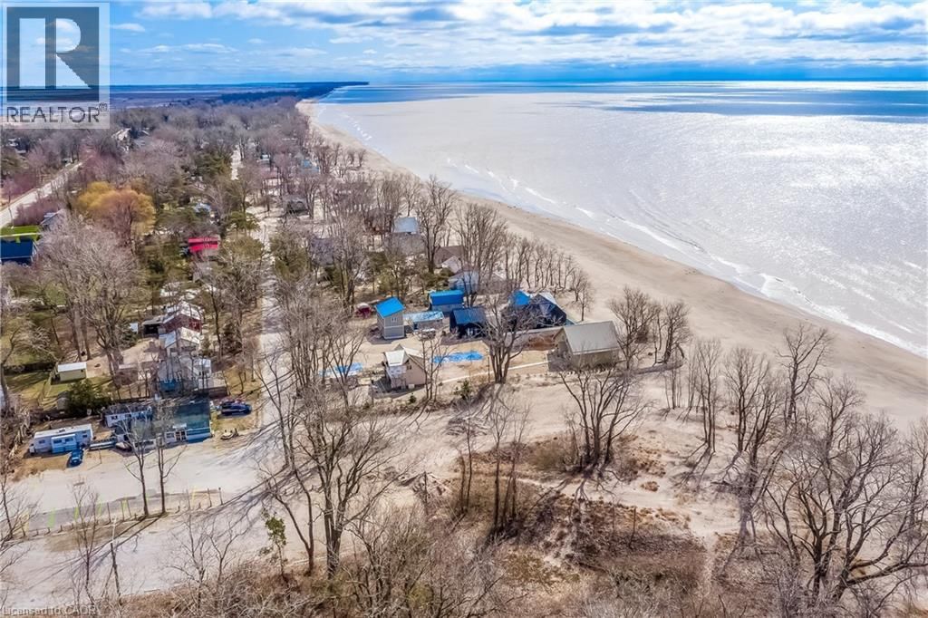 2 BEACH AVENUE Image 32