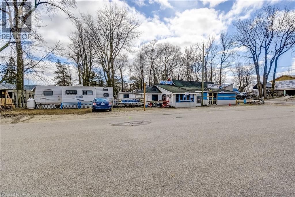 2 BEACH AVENUE Image 6