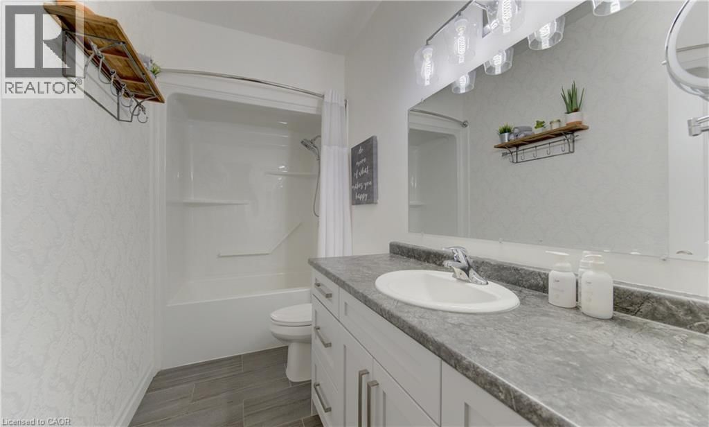 530 LAMPMAN PLACE Image 28