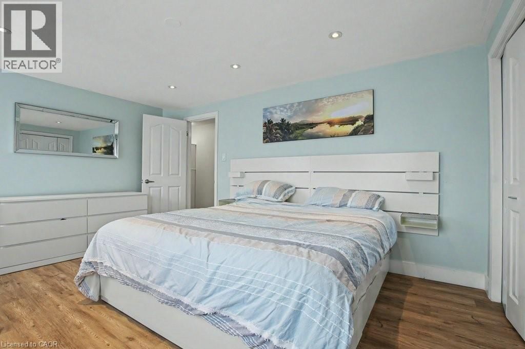 32 MARISA STREET Image 20