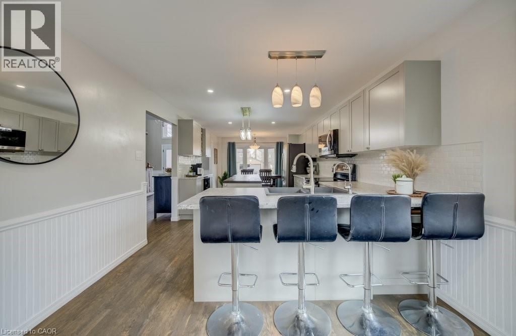 107 OLD PARK LANE Image 14