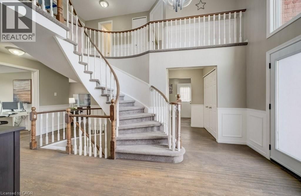 107 OLD PARK LANE Image 16