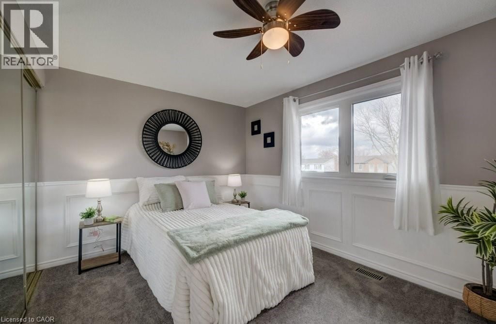 107 OLD PARK LANE Image 32