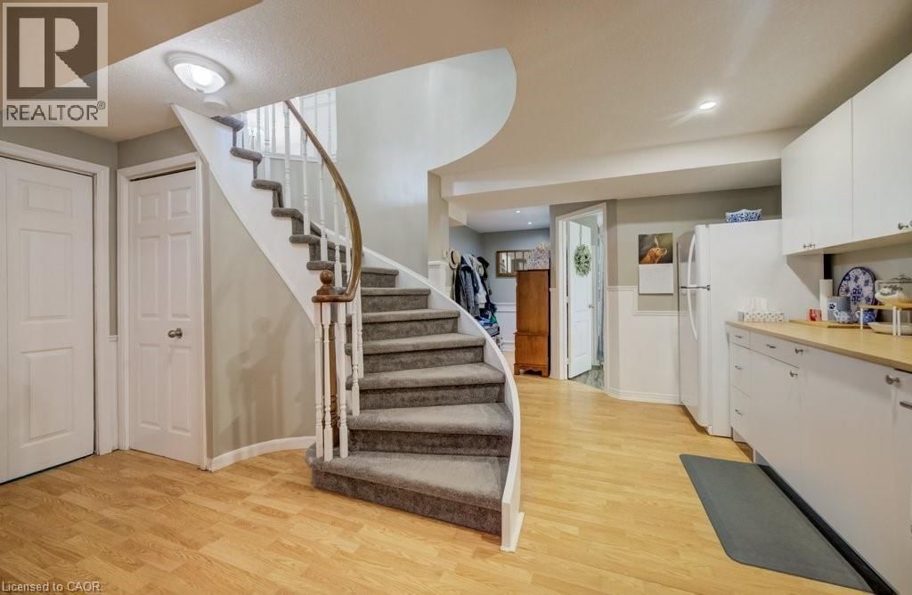 107 OLD PARK LANE Image 39