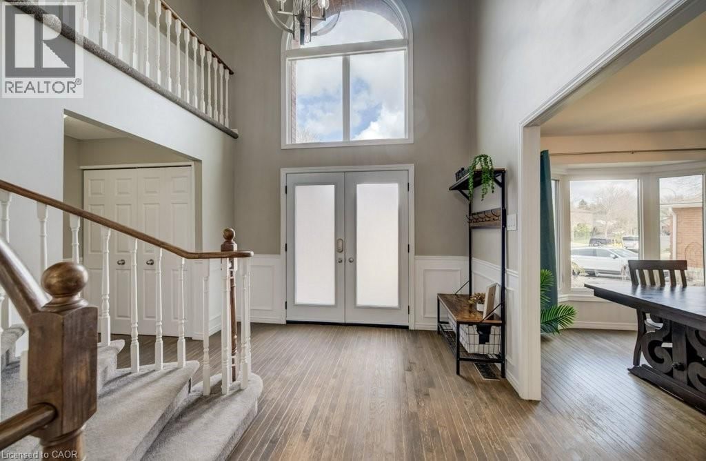 107 OLD PARK LANE Image 4