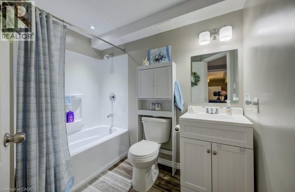 107 OLD PARK LANE Image 45