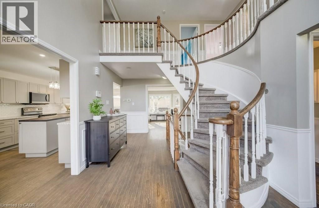 107 OLD PARK LANE Image 5