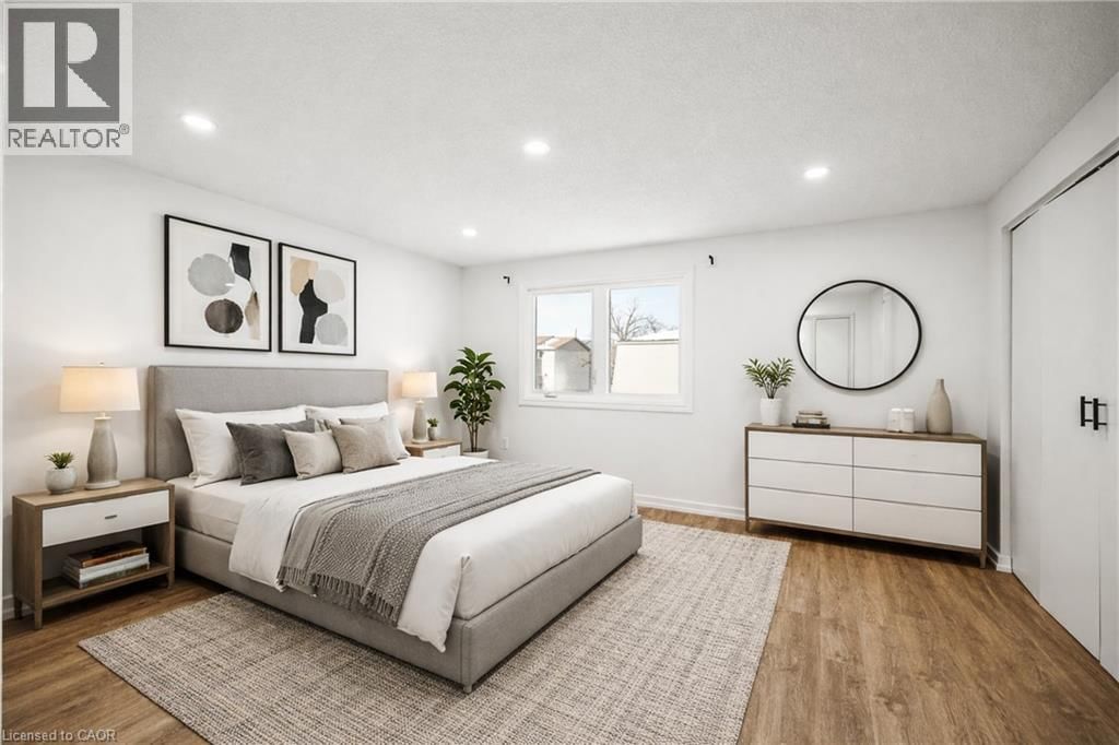 41 - 33 ROCHELLE AVENUE Image 14