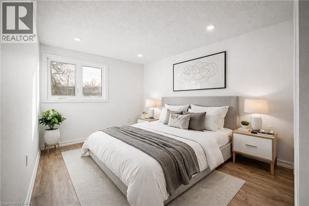 41 - 33 ROCHELLE AVENUE Image 17