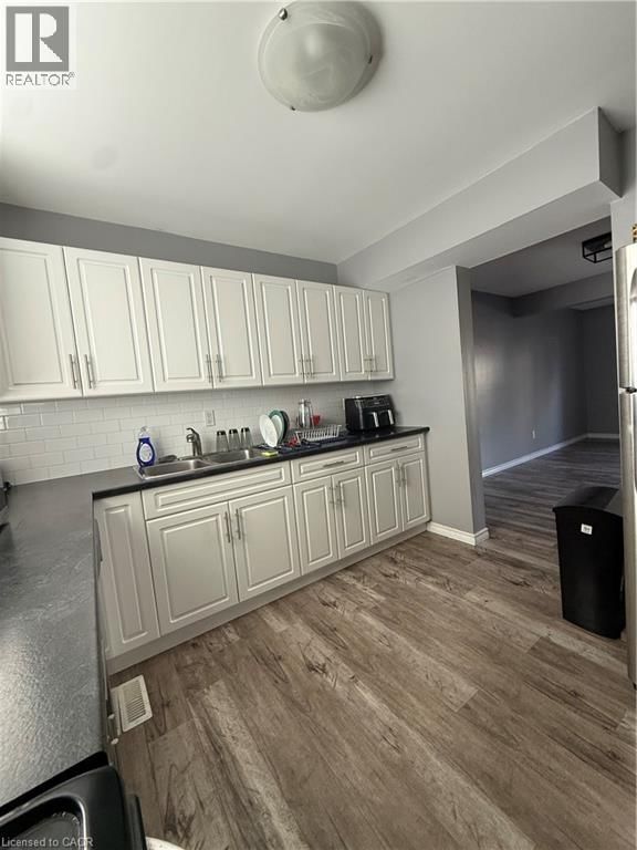 6 - 255 NORTHLAKE DRIVE Image 14