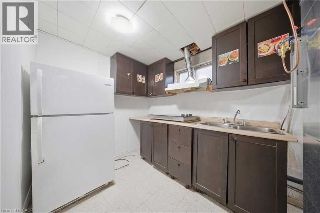 2637 ALTADENA COURT Image 34