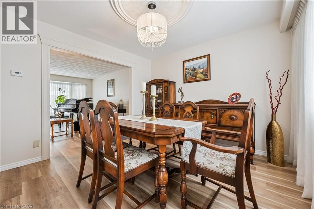 488 HEATHER HILL PLACE Image 12