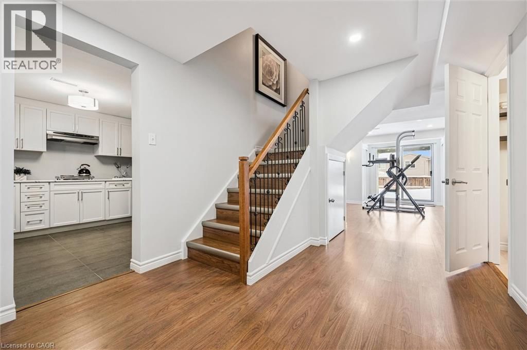 488 HEATHER HILL PLACE Image 32