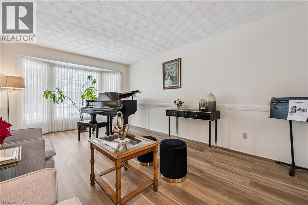 488 HEATHER HILL PLACE Image 9