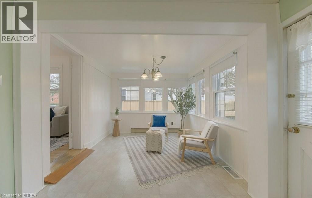 416 MARGARET STREET Image 10