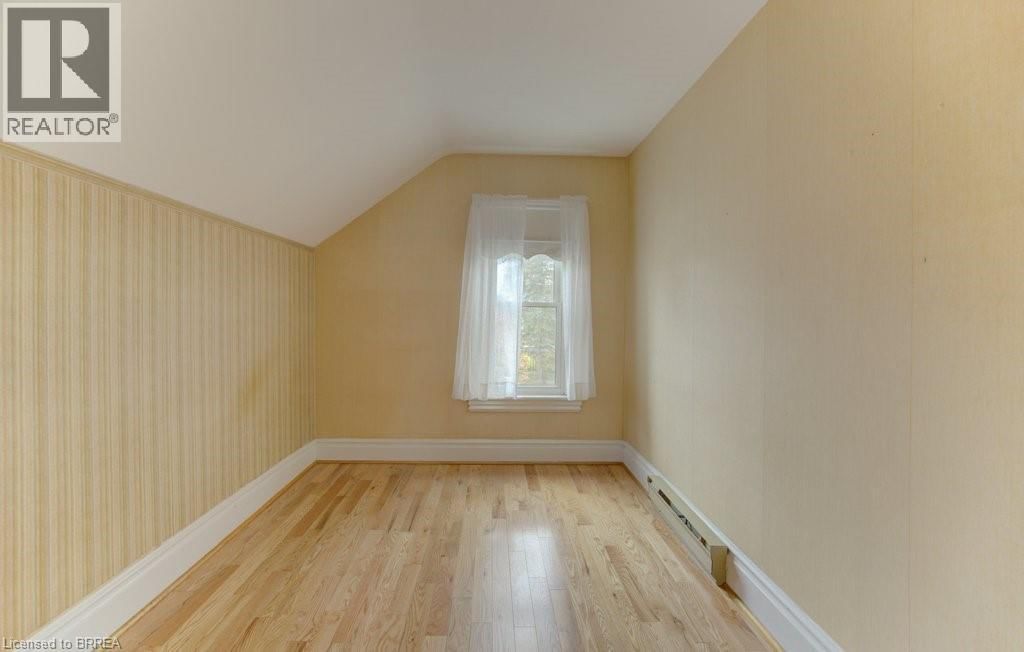 416 MARGARET STREET Image 14