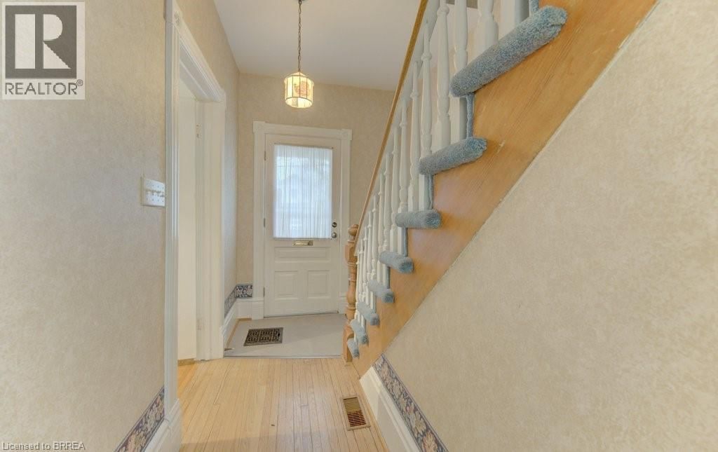 416 MARGARET STREET Image 2