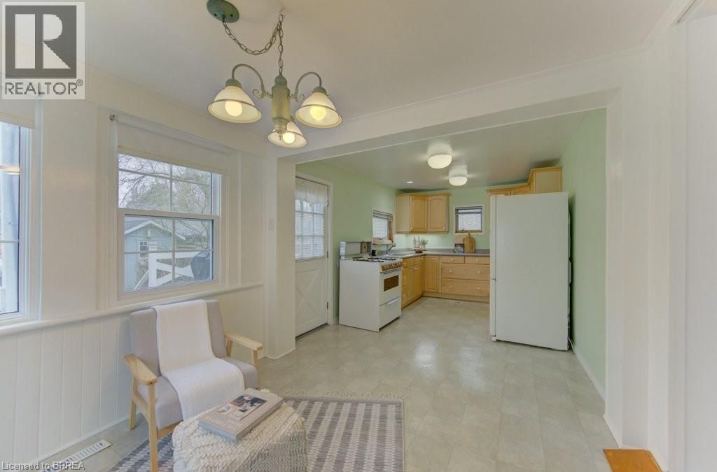 416 MARGARET STREET Image 8