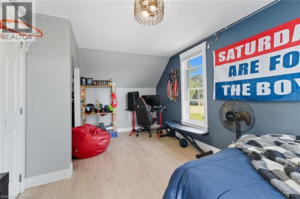 100 LA SALETTE ROAD Image 18