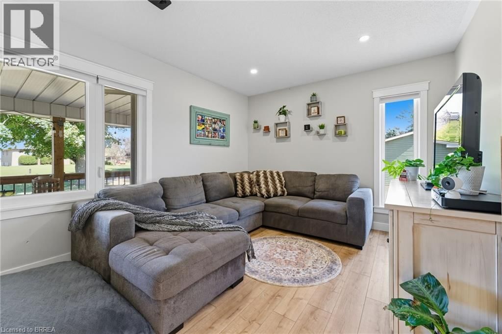 100 LA SALETTE ROAD Image 5