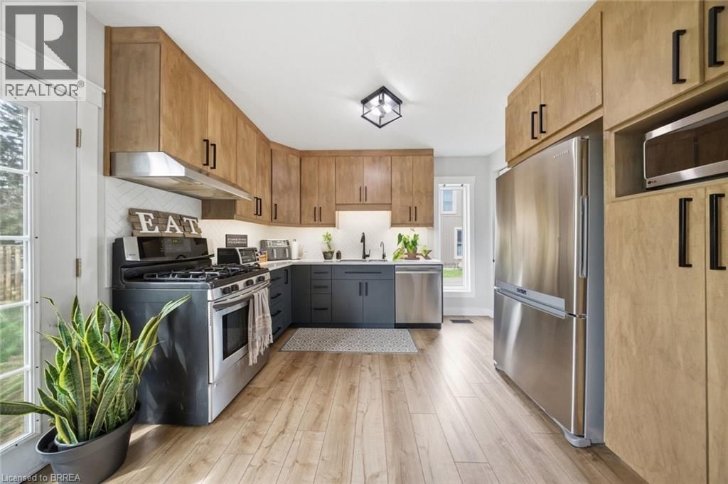 100 LA SALETTE ROAD Image 9