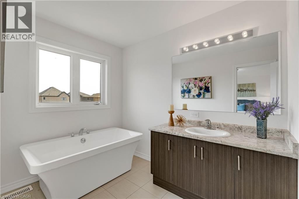 1117 CAMEO STREET Image 20