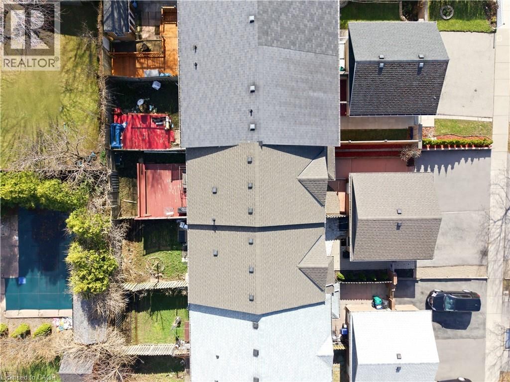 87 RALGREEN CRESCENT Image 32