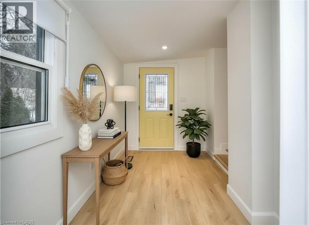 2 ESSON STREET Image 25