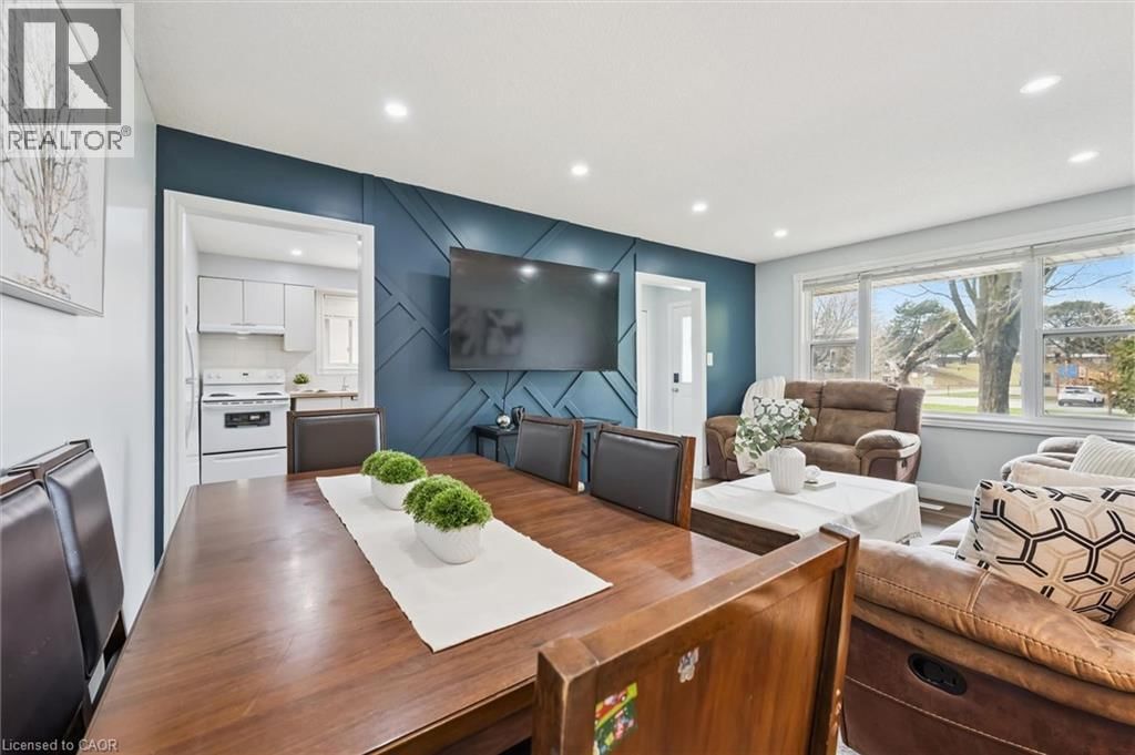 B - 235 CEDARBRAE AVENUE Image 12