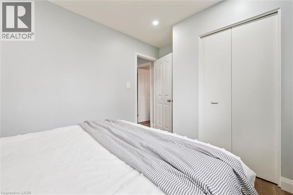 B - 235 CEDARBRAE AVENUE Image 23