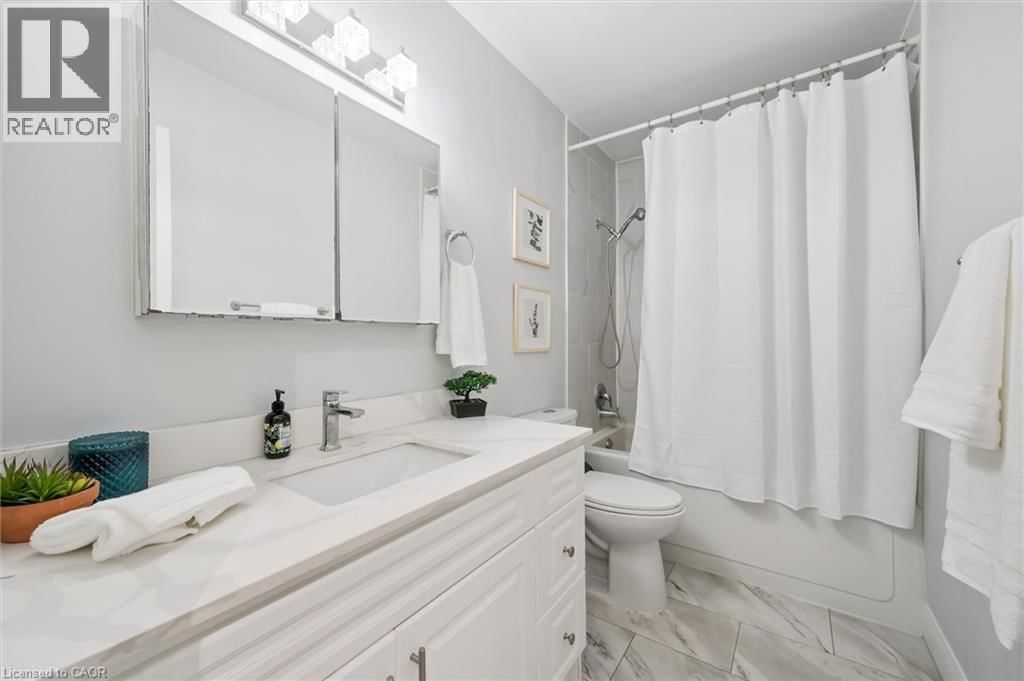 B - 235 CEDARBRAE AVENUE Image 26