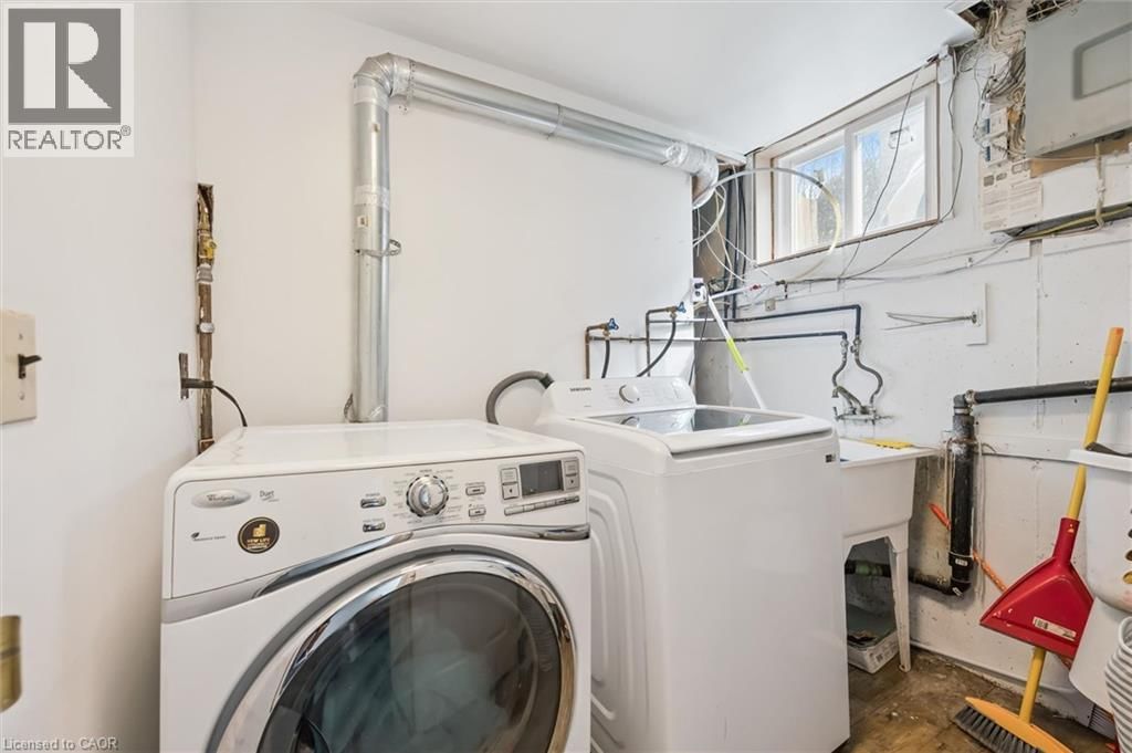 B - 235 CEDARBRAE AVENUE Image 33