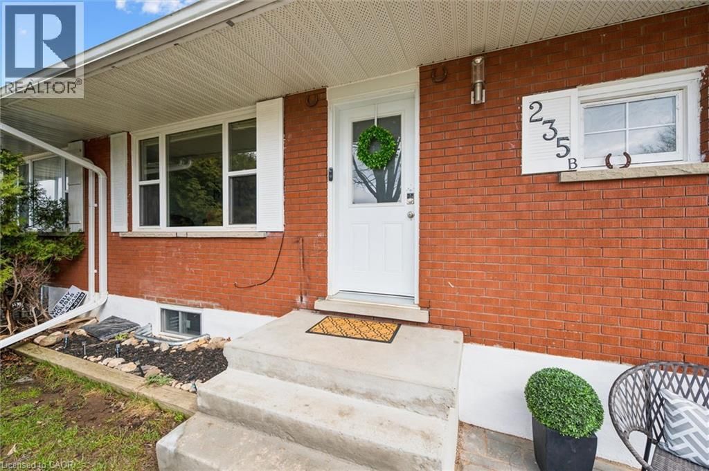 B - 235 CEDARBRAE AVENUE Image 4