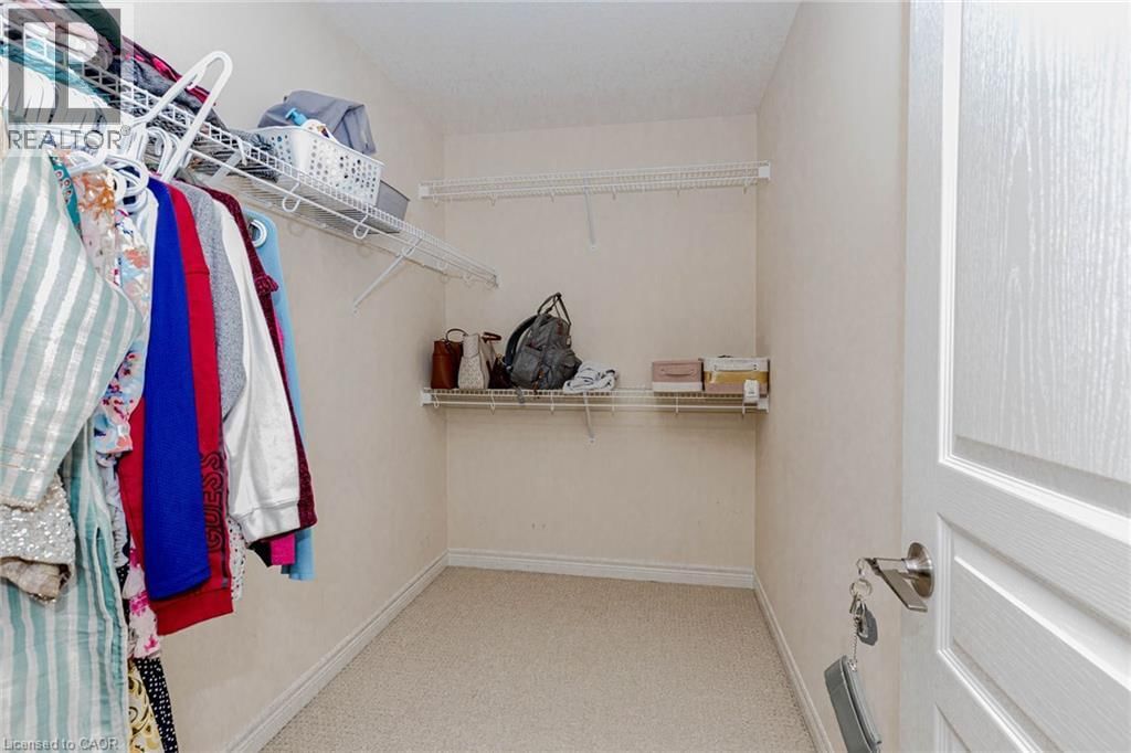 2 DOON CREEK STREET Image 33