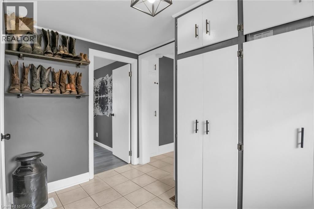 29 ADAM BROWN STREET Image 12