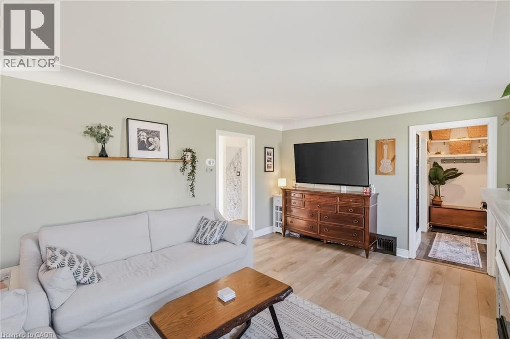 43 WOODBRIDGE ROAD Image 11