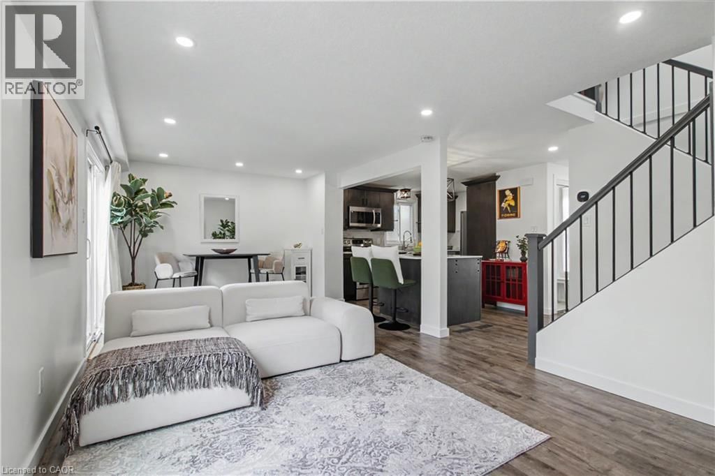 7 WYCLIFFE PLACE Image 18