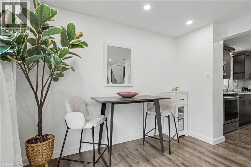 7 WYCLIFFE PLACE Image 20