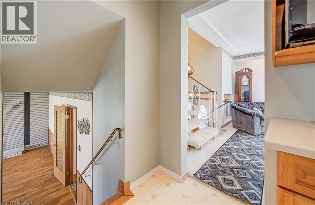 564 GLEN MANOR BOULEVARD Image 20