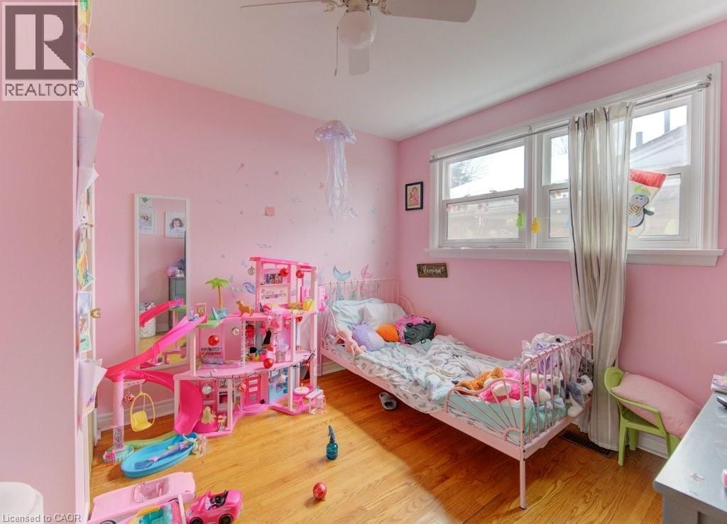 109 ETON DRIVE Image 10