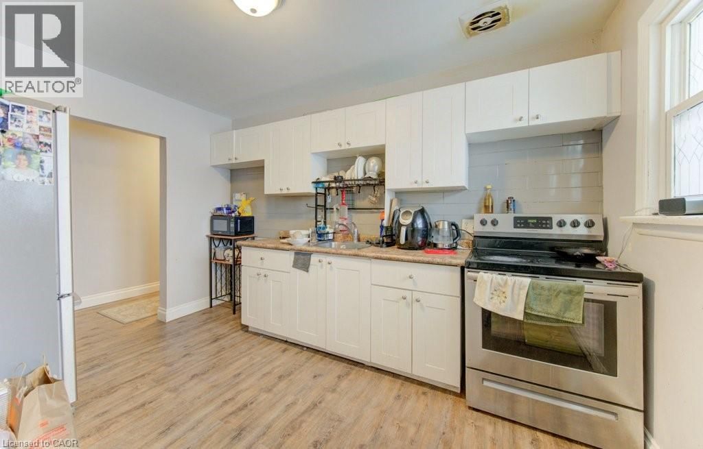 109 ETON DRIVE Image 27