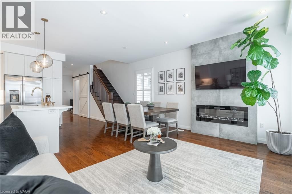 22 - 35 MIDHURST HEIGHTS Image 12