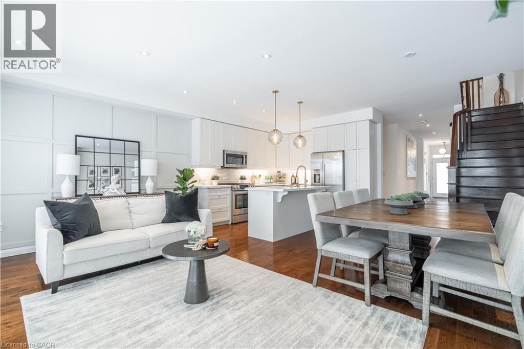 22 - 35 MIDHURST HEIGHTS Image 13