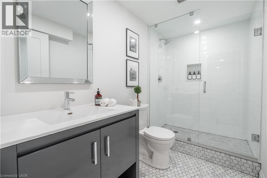 22 - 35 MIDHURST HEIGHTS Image 34