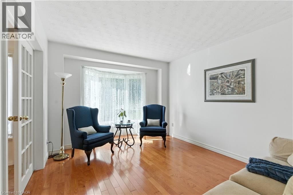 10 SHADOWDALE DRIVE Image 9