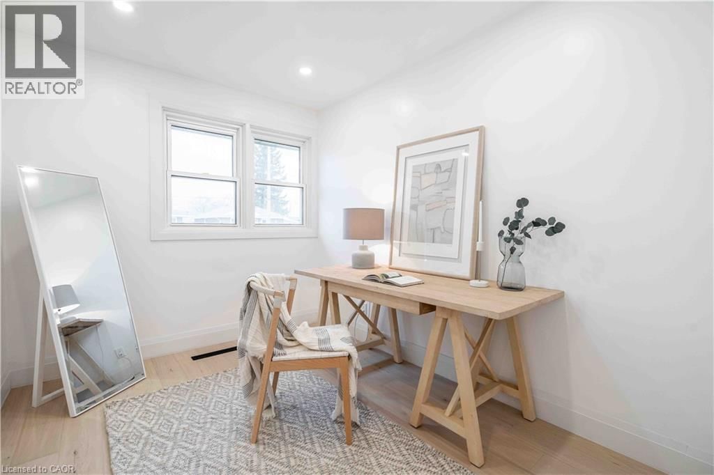 67 TOBY CRESCENT Image 19