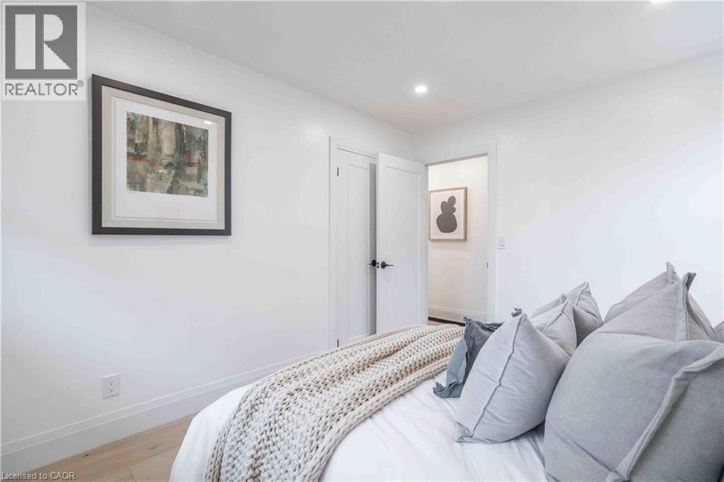 67 TOBY CRESCENT Image 23