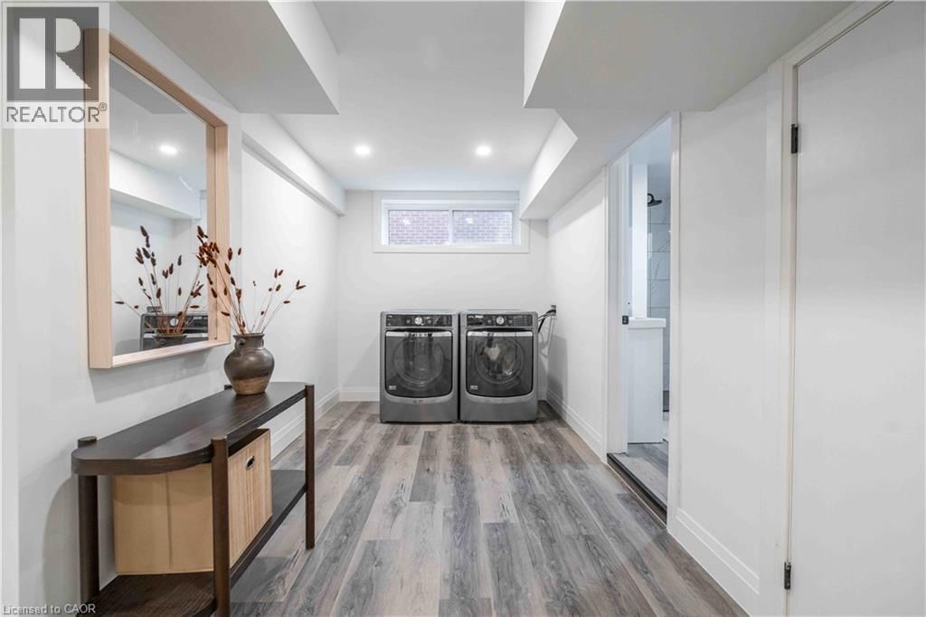 67 TOBY CRESCENT Image 34