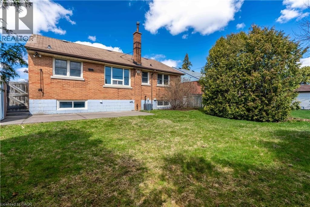 67 TOBY CRESCENT Image 38