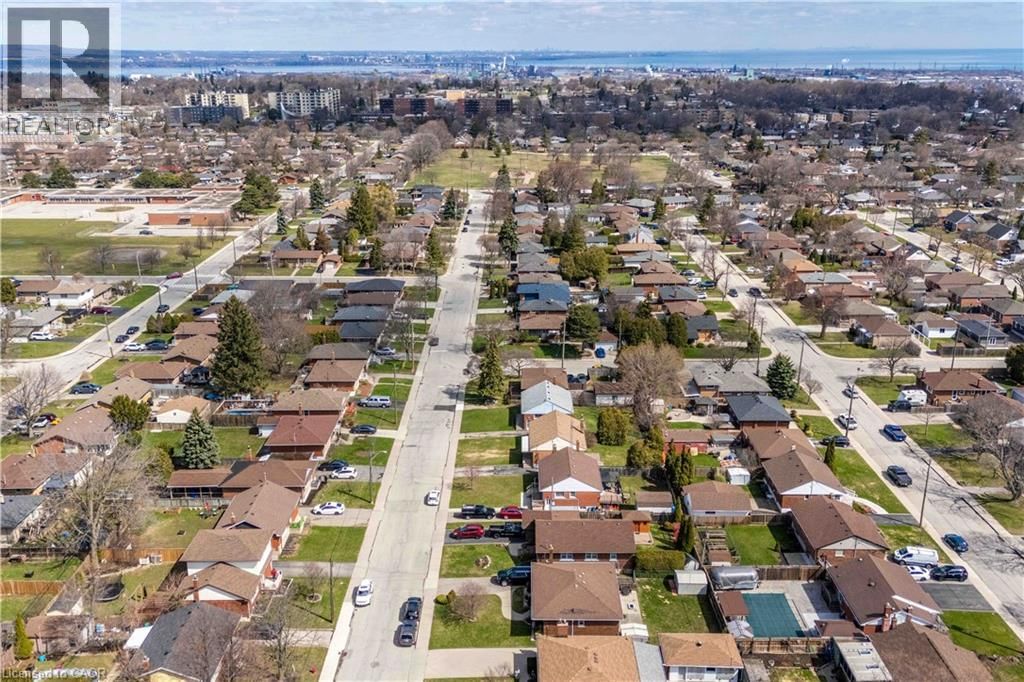 67 TOBY CRESCENT Image 42